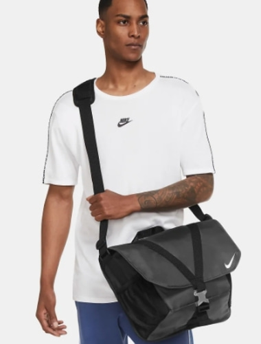 Nike Messenger Bag