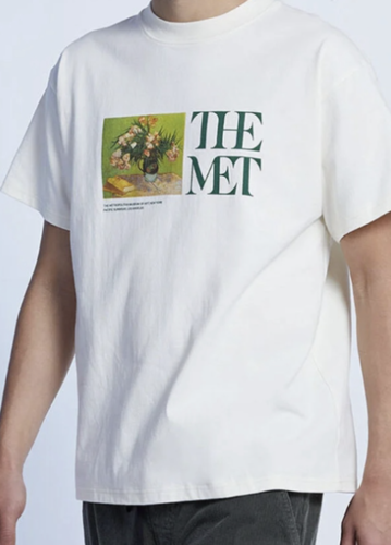 The Met x PacSun tee