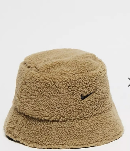 Nike Reversible Sherpa bucket hat